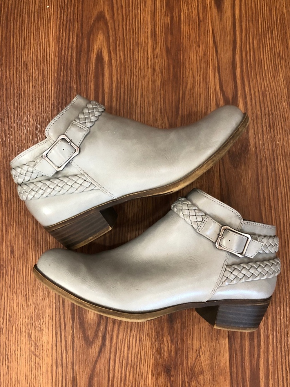 Life Stride Velocity Adriana Grey Size 8W